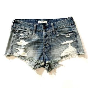 Abercrombie & Fitch Low Rise Boyfriend Shorts